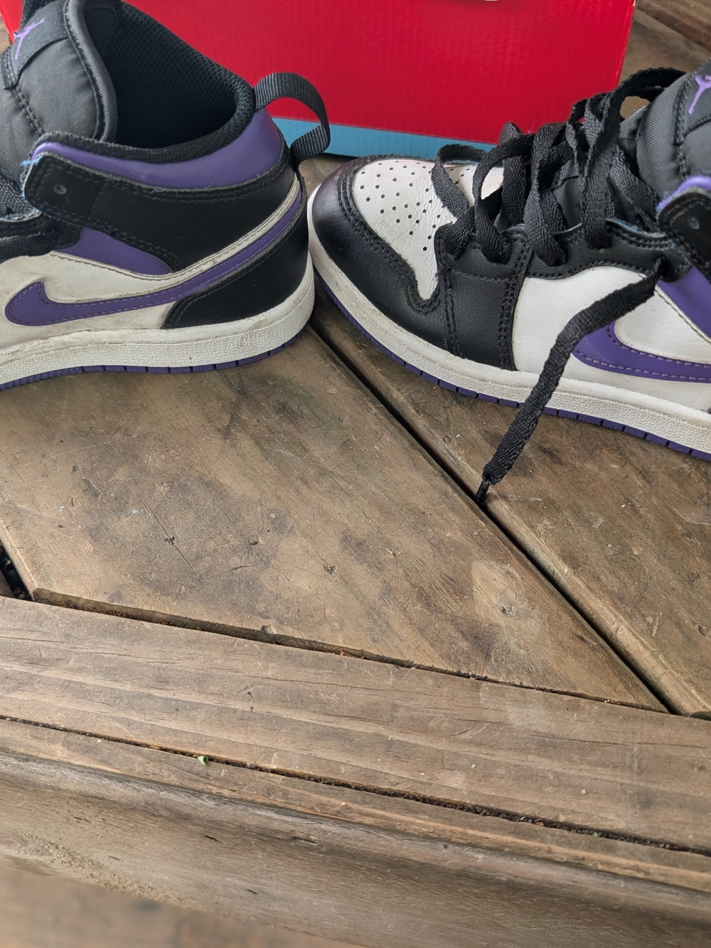 Jordan Kids High-Top Sneakers in Black, White & Purple - Picture 8 of 8